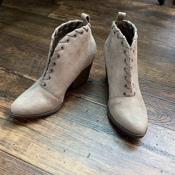 Coconuts by Matisse Bamba slip on booties - Picture 3 of 8